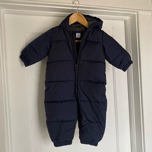Baby gap 12-18 months snowsuit, navy.